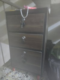 كومدي • جديد • درج بقفل