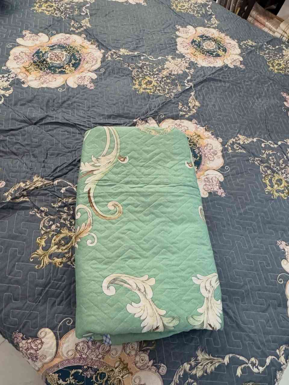 ⭕️ عرض خاص‼️
🔵 غطوه نفرين قياس 220/200
🔵 تجي بجنطة 
⭕️ السعر 9,000


**إذا كنت صاحب هذا الإعلان وتريد حذفه لأي سبب، رجاءا أرسل رسالة إلى الدعم الفني**