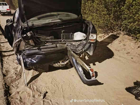 سلام عليكم بطه راس الثور افلات سياره بسمي سابقن السياره كفاله عامه وهسه سويت بيهه حادث مكان السياره حالين بل حجز وباجر تطلع انشالله سعر السياره ٦٠ اوبيهه مجال الشراي ابخدمته وكلشي واضح كدامك هاتف ***********
