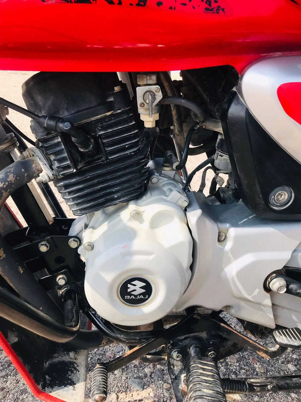 اللبيع دراجه بوكسر
مديل 2021
وراق 
دراجه كامله من كلشي 
بيهه خيط تبخير قليل فقط 
السعر 1350
رقم صاحب الدراجه ‏‪0782 184 2714‬‏
