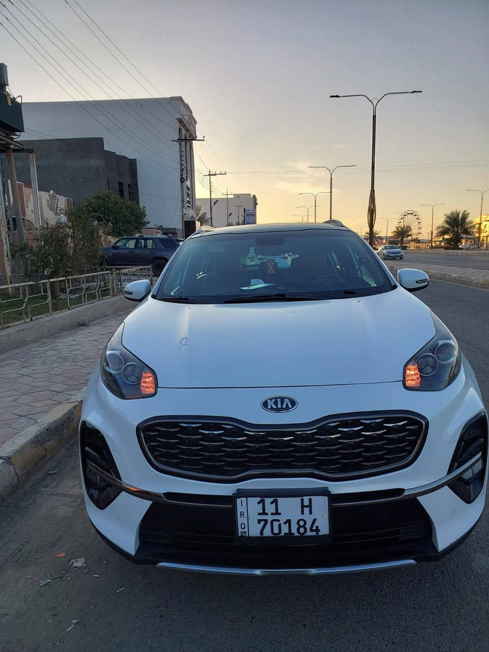 السلام عليكم 
‏للبيع سبورتج 2019  خليجي جيتي لاين فول الفول 
‏ماشية 51 ألف حقيقي
‏ رقم بغداد بأسمي مداور ثاني يوم السيارة كفالة عامة 
‏1- بصمات أبواب صندوق كهربائي 
‏2- اريل نفكيشن
‏3-شحن واير لس 
‏4- مقاعد الأمامية الاثنين كهربائي 
‏5- شاشة كبيرة
‏6- كامرة + حساسات أمامية وخلفية 
‏وبعد بيها هواية مواصفات 
‏السعر 222 وبيها مجال جداً بسيط مكاني فلوجة 
‏*********** 
‏
