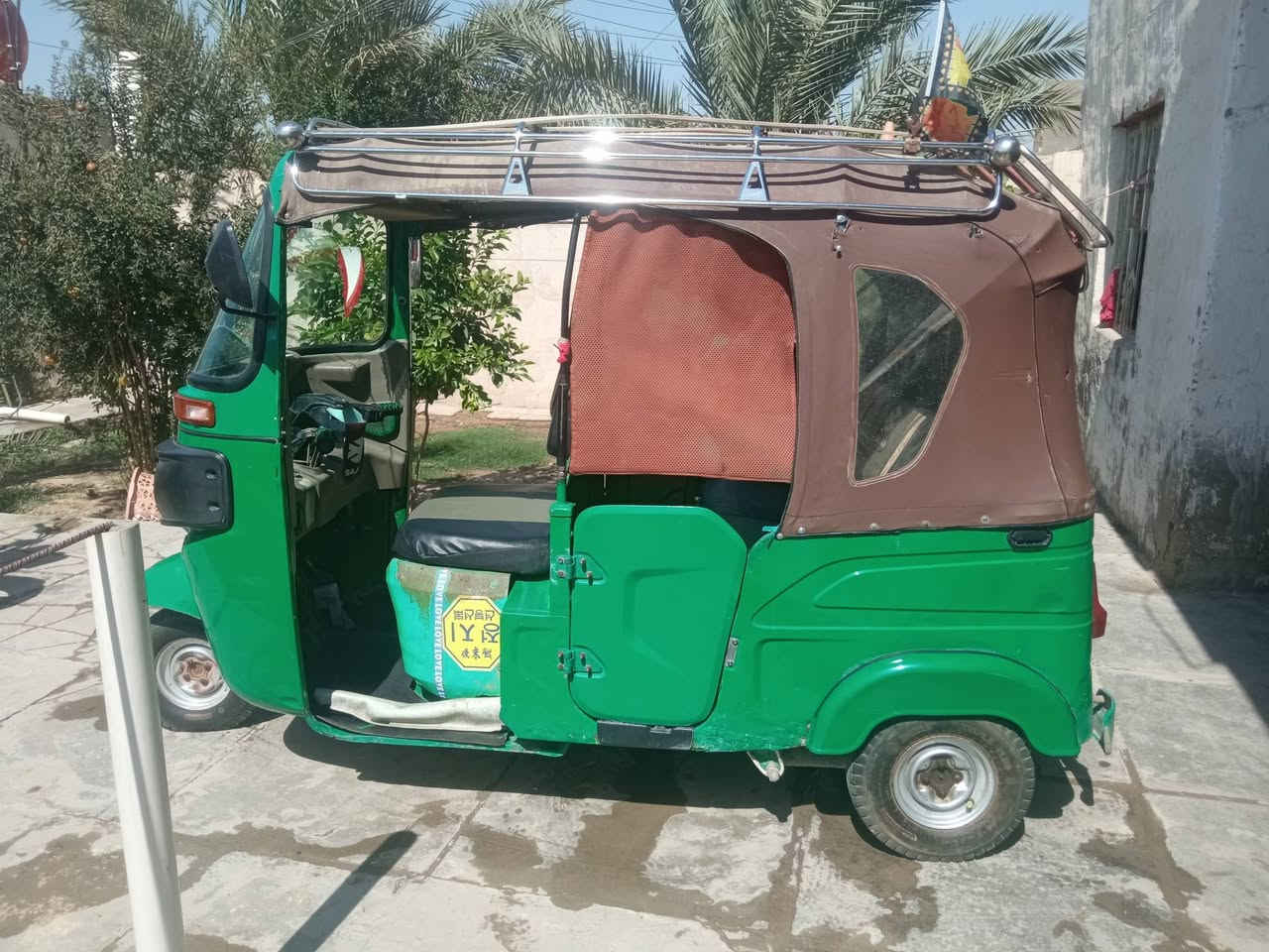 سلام عليكم تكتك للبيع موديل 21رقم وسنويه مكاني بابل القاسم السعر 6700وبيه مجال للاستفسار ***********
