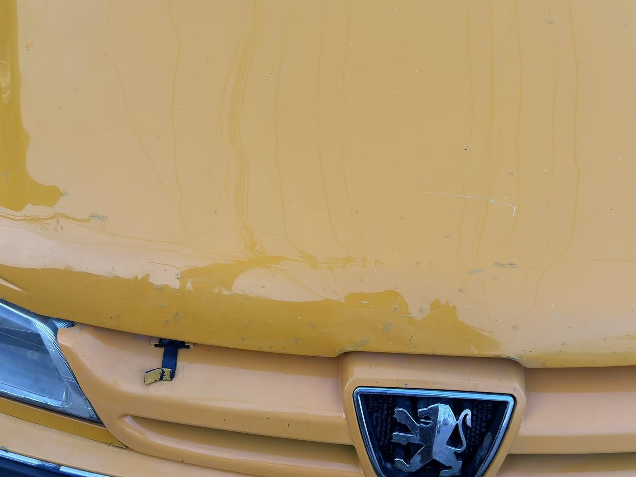 السلام عليكم بيجو للبيع مديل 2020 
رقم ميسان شرط التحويل 
السياره بيهه منضومه غاز 
السعر 55 $ باقي التفاصيل اتصل وتدلل 
للستفسار ***********
🚫 مكلف بلنشر 🚫
