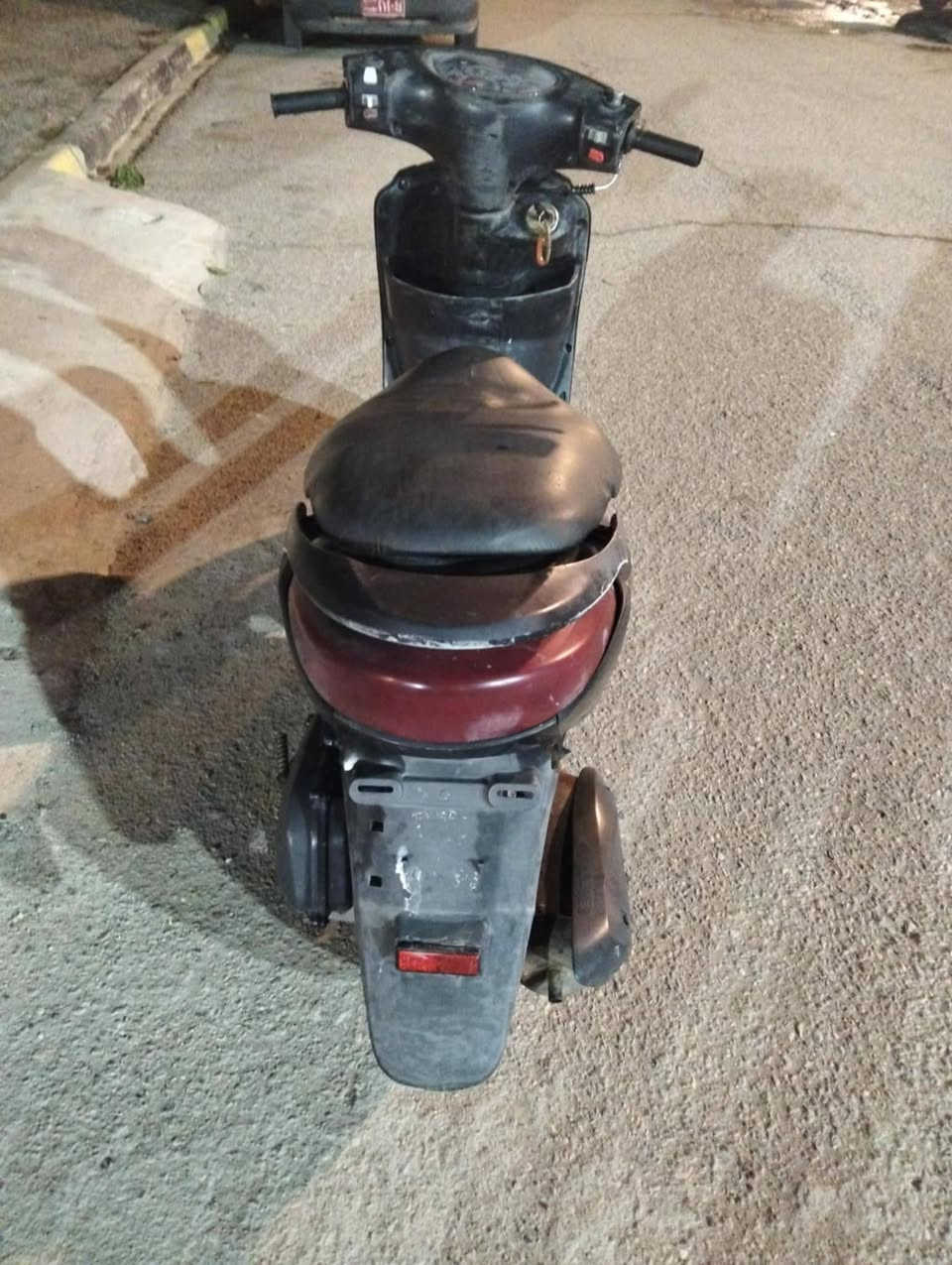 سلام عليكم دراجه بريز للبيع نضيفه كله شغاله شلعه معدل خير من الله مكينه ناعمه السعر 350 بيه مجال للشراي مكاني بلديات رقمي ‏‪0771 218 6159‬‏ غير متواجد خاص
