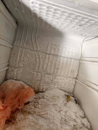 ثلاجه دبل • لون ماروني • نظيفه جديدة