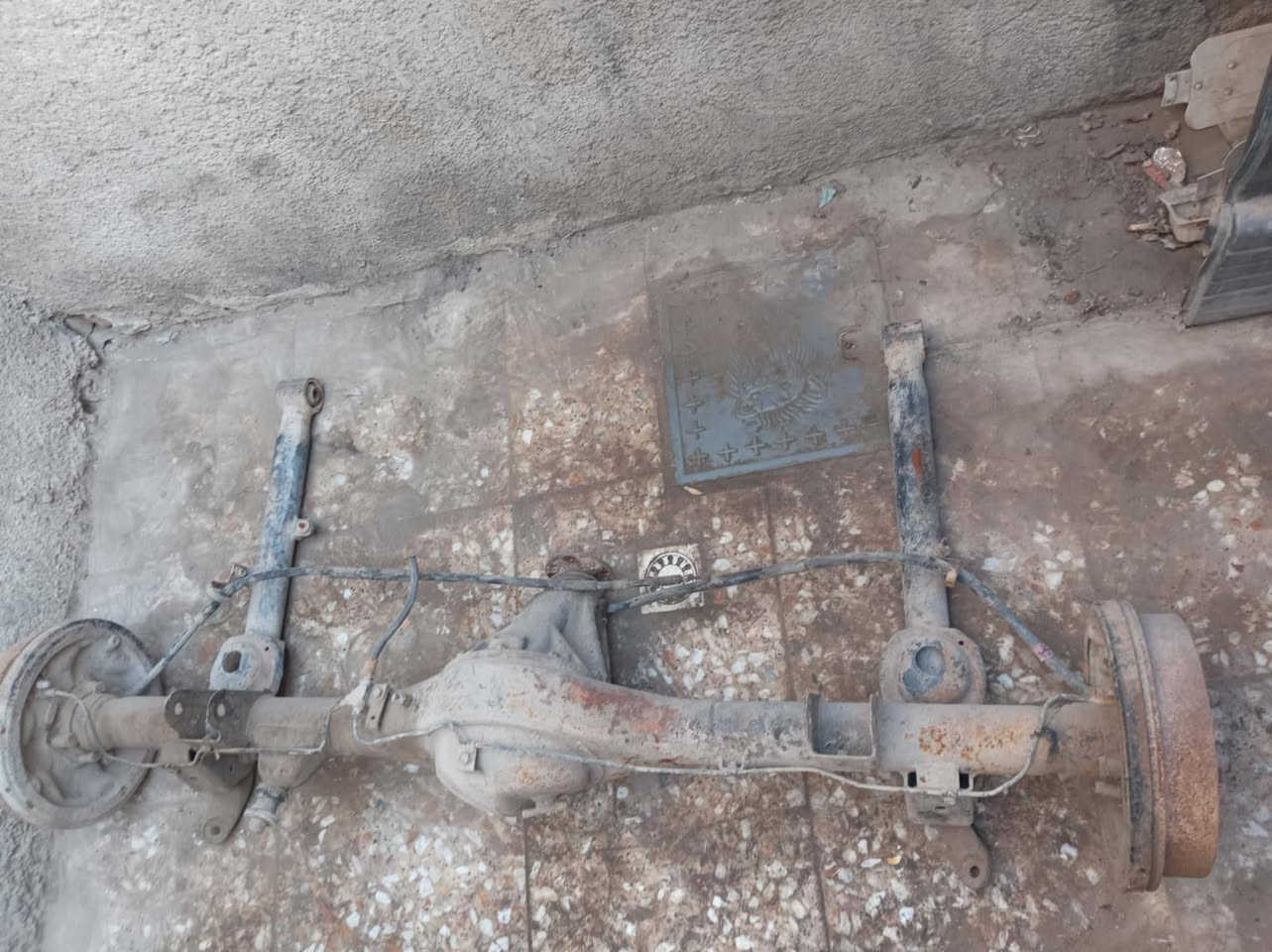 السلام عليكم كلشي بسعرة مكاني بغداد الحرية الثانية واتساب ***********
