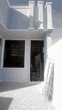 اللهم صلي على محمد وٱل محمد 
بيت للبيع مساحه 160متر بناء حديث غير مسكون عنوان
 كوت حي الحكيم نزلت كاله عرض شارع 14متر
 يتكون من غرفتين نوم و مطبخ واستقبال وصاله كبيره وصحيات طابق واحد بيت مرقم وبأسمي جاهز للبيع سعر 65 وبيه مجال 
لاستفسار ***********
              ***********
