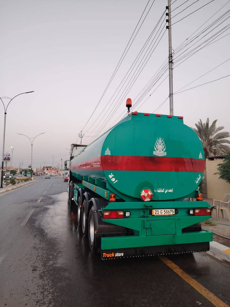 مان البيع 2005 الحجم 430 نجكتر
سياره على الشغل كامله بيه بوري بايلر جاهزه 
الستفسار رقم ***********
