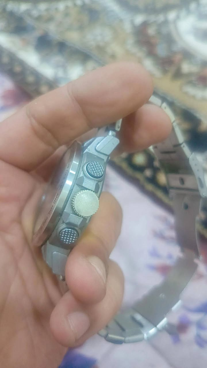 السلام عليكم الكتروني وعقارب 
تيتانيوم اراقام لامينوس 
نضافه تامه 
سعر 40 وبيها مجال قليل للشراي


**إذا كنت صاحب هذا الإعلان وتريد حذفه لأي سبب، رجاءا أرسل رسالة إلى الدعم الفني**