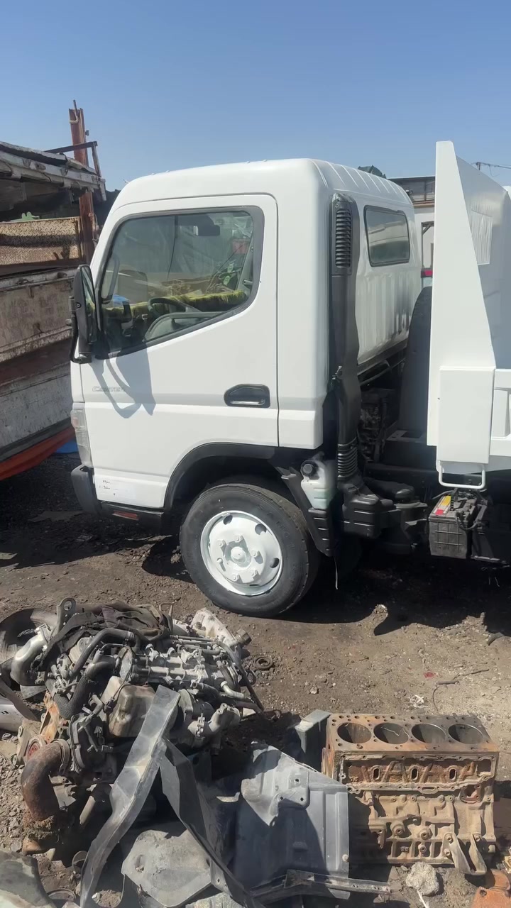 ***********كنتر بلاد قلاب ٢٠٠٨رقم انكلبزي قماره مبدله محرك كفاله شاصي كفاله تخم ويل ١٧/٥ محرك ١٠٨ ***********مامفتوح***********
