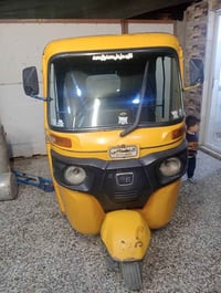 تكتك لبيع موديل 20رقم وسنويه السعر 6250وبيها مجال مكاني بغداد حي البتو...