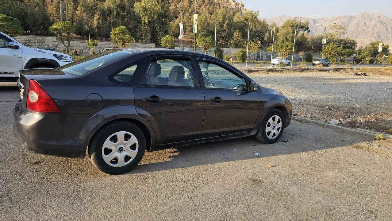 Ford fucos 2011
فۆرد فۆکەس ۲۰۱۱
گێڕ و مەکینە بە شەرت 
ڕەقەم و سەنەوی بەناوی خۆمەوە
چوار تایەی لۆکی لەبنە 
ڕەقەم تەلەفۆن :
***********
*********** رانية, السليمانية
