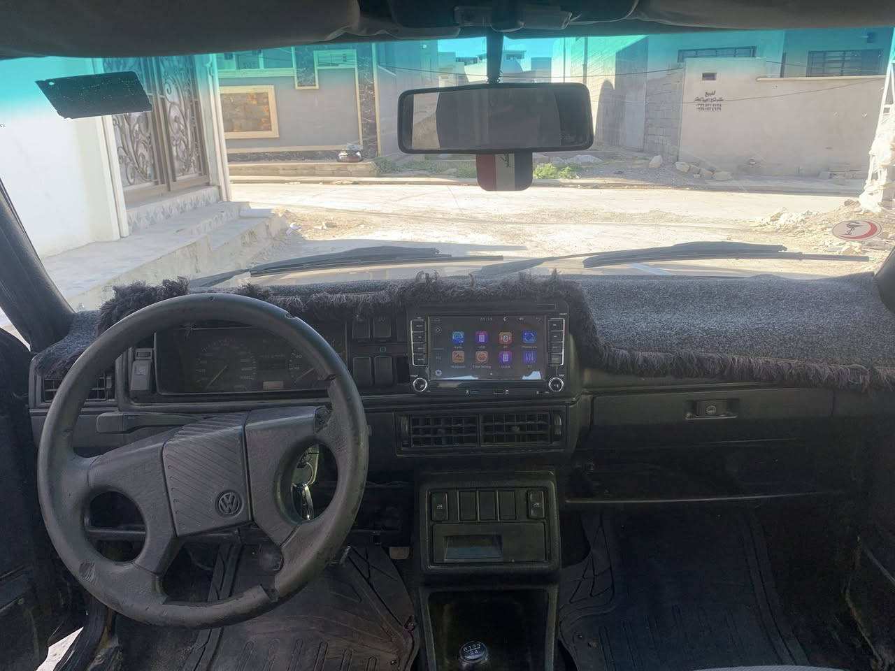 السلام عليكم 
كولف مديل1991
مكينه 08 بداية صرف 
كير شرط
صبغ عام جمالية
شرط التحويل 
السيارة بيها شوية نواقص 
السعر 17. وبيها مجال
الرقم ***********
