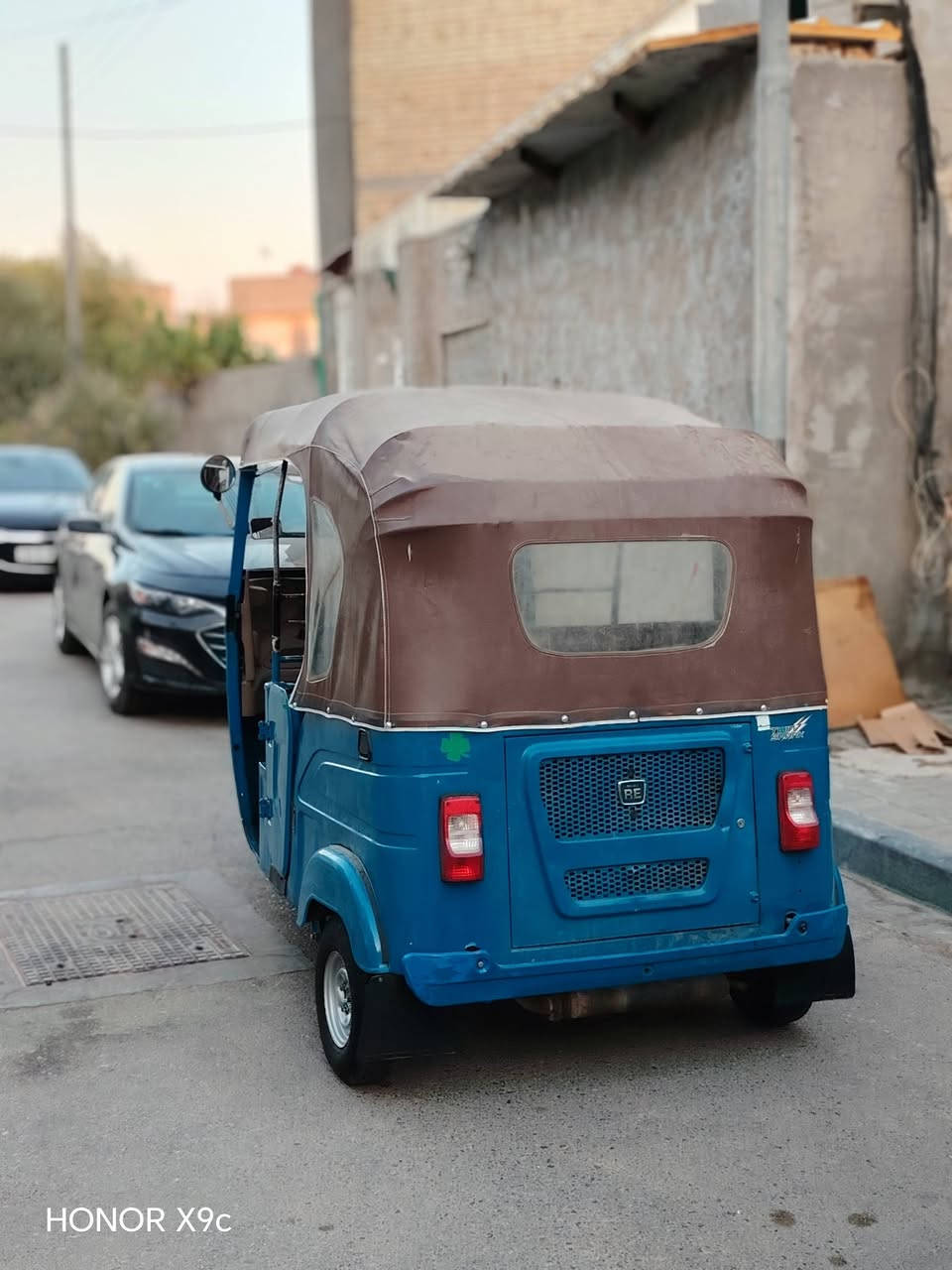 سلام عليكم تكتك مديل ٢١
للبيع رقم وسنويه بسمي تحويل ثاني يوم
رقم الهاتف *********** متواجد بس واتساب
اني مكلف بل نشر
