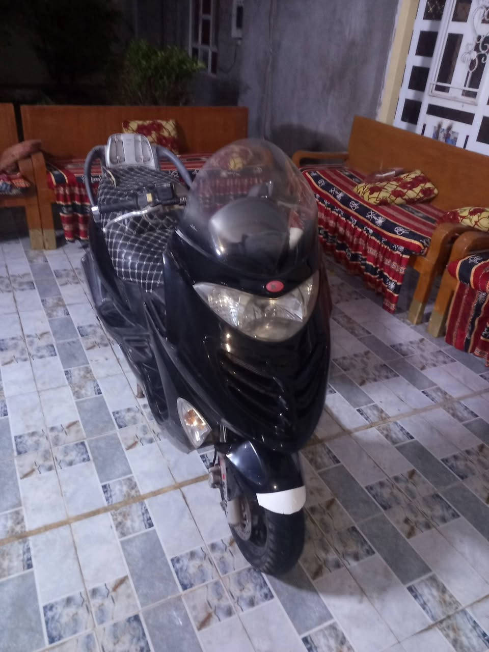 سلام عليكم دراجه للبيع كاملة من كلشي محرك 250مراوس ماكو مشكلة السعر 600بيهة مجال   ***********
