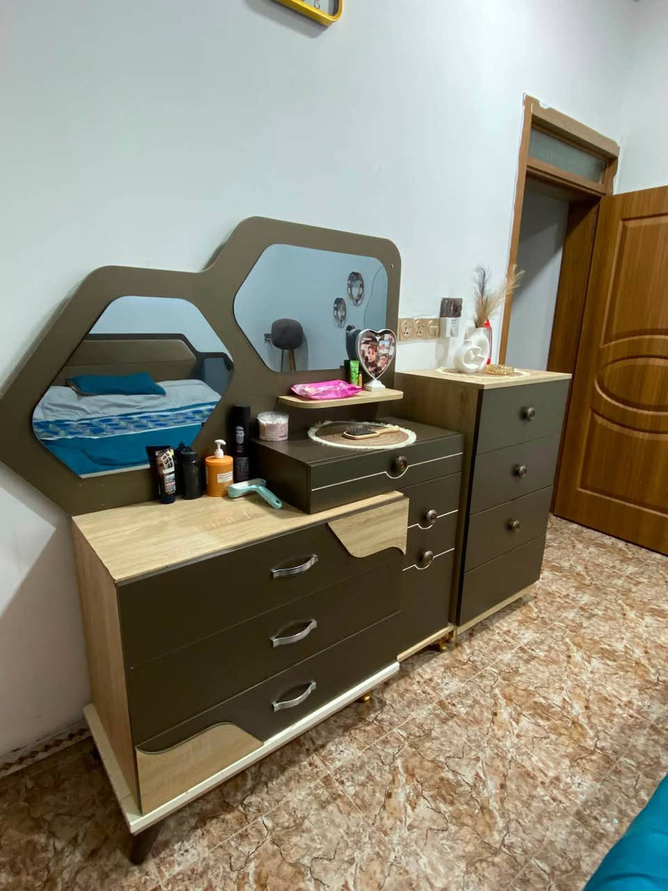 سلام عليكم
غرفه للبيع 6 قطع اي عيب سعره400 شراي تعال خاص Singapore


**إذا كنت صاحب هذا الإعلان وتريد حذفه لأي سبب، رجاءا أرسل رسالة إلى الدعم الفني**