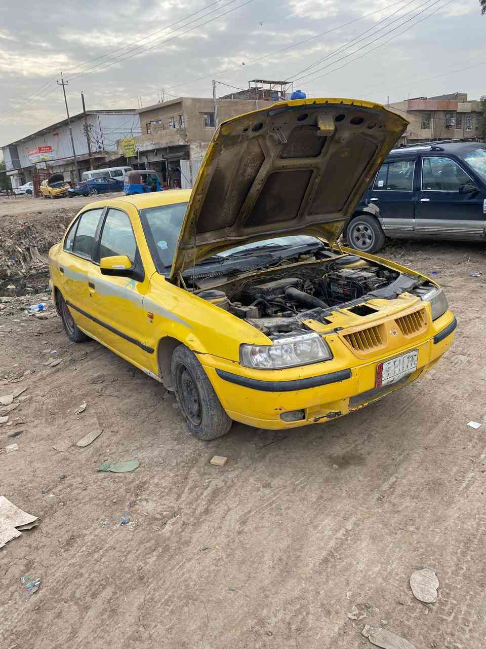 *********** سمنت موديل ٩ رايده ١٤ قفل غرامه مليون على مشتري سياره نضيف داخل شغاله وتمشي مكينه كير جدد يرادله بنيد ودعاميه بس
