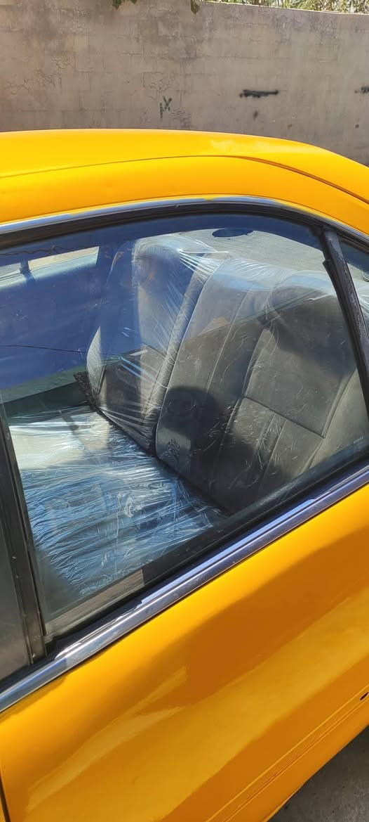 سيارا للبيع نيسان صني تكسي
كير اوتوماتيك 
موديل 1995
رقم كركوك 
محرك 16 بيها بطاقه بنزين 
نقابة صفر 
سعر 33 وبي مجال رجاء اذا مو شراي لاتكسر بل سعر 
رقم هاتف *********** واتساب موجود
