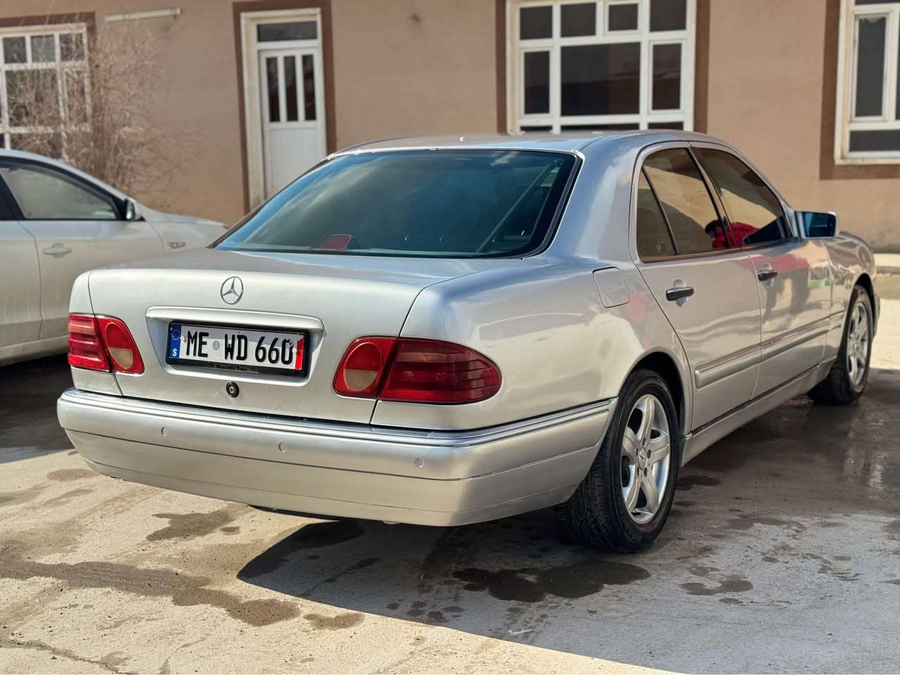 فرۆشتنی خێرا مارسیدس عفریت مۆدیل ١٩٩٨ ی مەنەفیس ئیبراهیم خەلیل قەپات ئیلینگاز یەحنی قەپات مواسەفات سلایت تعدید سورعە کوشن جلد و هیتەر و کارەبایی سێ خەزن سوکان کارەباو خەزن ئاوینە کەلە پەردە بیلاد کارەبایی مەکینە شەش پستنی بیلاد عدل گێڕ فۆڕدی بریک بەسمە دعامی پیش و پشت حەساس ئاوینە دژە فول سەلاجە شاشە ئایپاد ئاوی لایت تەبرید لەسەر سویج گەرمی بەشەرت لیدران بەشەرت بڕاوەو وەرگەڕای بەشەرت سعری ٤٢ وەرەقە مەجالیشی تیدایە شوێن هەولێر *********** موشتەری تەلەفۆنکە لۆ پرسیار کردن نامە مەنیرە هەمو شتم نوسیە کوی نوسیتم ئەوهایە أربيل, العراق
