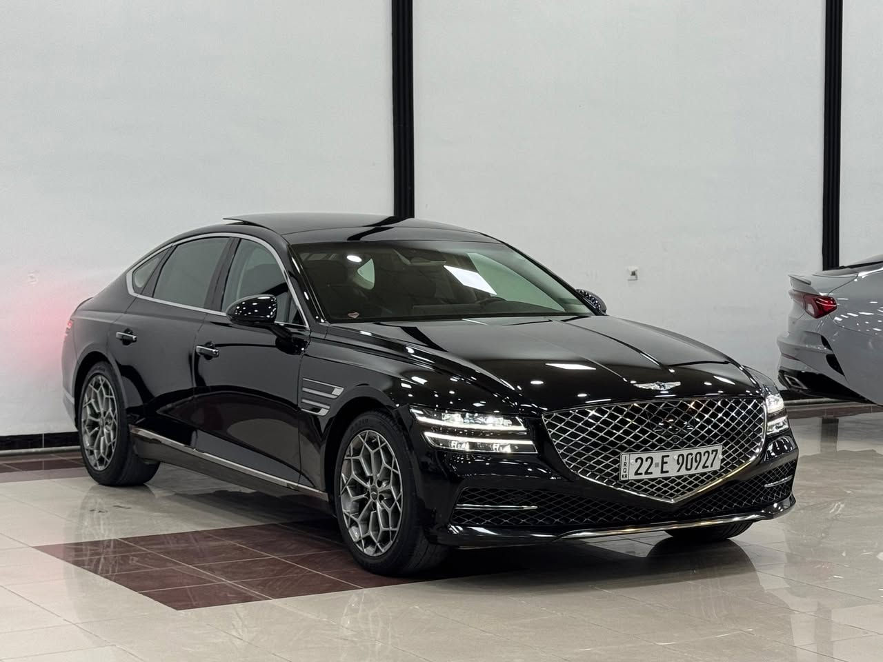 ❤️‍🔥للبيع❤️‍🔥
‏                  ⚔️Genesis G80 ROYAL ⚔️

💰💰سعررر مناسب جداً🔥  ٢٨٥ ورقة و مجال بسيط

📍مكان السيارة :- بابل -حلة

للأستفسار اكثر☎️⬇️
اسيا:- ***********

الموديل :- 2022 
المحرك :- 4 سلندر 2.5  توربو 
القوة الحصانية:- 300HP
العداد :-56 الف ميل 
❌الضرر :- جاملغ امامي جهة سكن صبغ
وبنيد اصلي 

المواصفات ⬇️ ( فول فول اعلى فئة)
:- بصمة 8 دكم 
:- تشغيل عن بعد
:- ابواب شفط (Soft Close )
:- مساج الظهر كشن السائق 
:- انارة LED داخل المقصورة 
:- تحريك السيارة الى امام والخلف عن طريق الريمونت
:- صندوق جك كهربائي 
:- بردات جانبية 
:- بردة خلفية كهرباء 
:- كشنات ديزاينو 
:- ستيرن كهرباء + هيتر
:- 5 وضعيات قيادة ( Eco - Comfort - Sport - Costuom )
‏:- Auto Hold
:- شحن وايرليس
:- سستم سماعات Lexicon
:- كاميرات جانبية تشتغل مع الاشارة داخل العداد
:- كاميرا خلفية
:- بانوراما
:- شاشة كبيرة
:- كيجات ديجيتال
:- رادارات امامي وخلفي وجانبي
:- كشنات جلد + كهرباء 
:- كشنات تدفئة + تبريد
:- 5 كاميرات 360 درجة 
:- حساسات امامي وخلفي
:- نظام تحديد المسار 
:-  وبعد بيها مواصفات المعروفة 

ملاحظة :- كير ومحرك وصدر وكهربائيات كله بشرط
