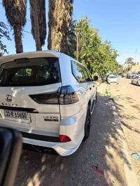 للبيع لكَزس 2020 بلاك ادشن  سياره جديده على وضع الوكاله ماشيه ٢٤ الف  ...