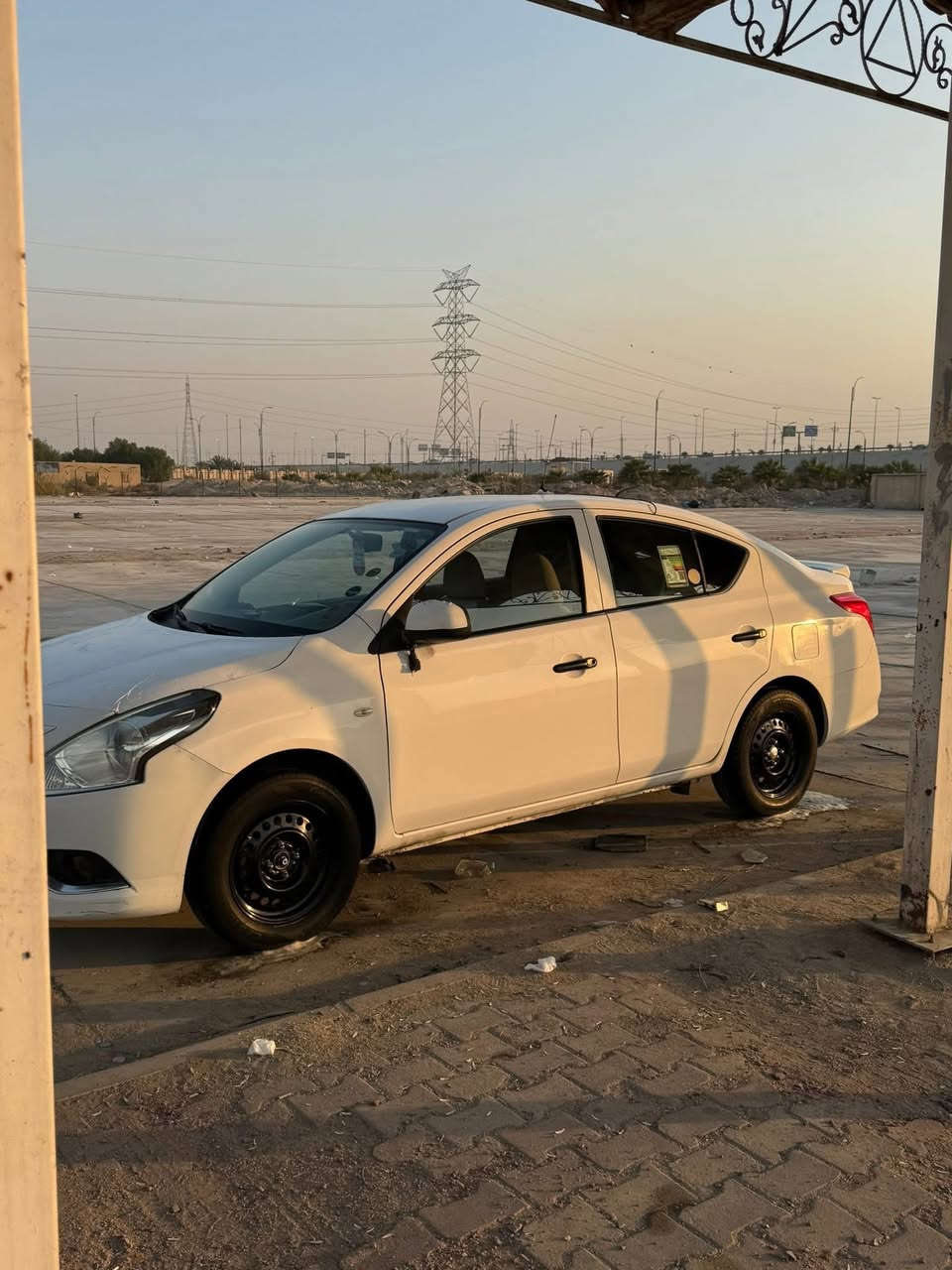 السلام عليكم سني للبيع2017 مكفوله عامه عده٣ اماكن بارد@ بارد بصيطات مكينه كير  كفاله عامه تبريد ثلج طخم تاير جديد رقم اربيل تريد تحويل تريد وكاله السعر 98 وبيه مجال الاستفسا*********** موجود واتس اب عنواني بصره القبله
