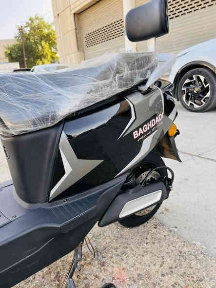 سلام عليكم دراجه شحن نوع 318 موديل 2025 ملف 2000 عدد البطاريات 6 
عدد النمر 4 عدد البصمات 2 
الدراجه جديده بمعنا الكلمه كله ع فحص  
شاشه كبيره السعر 675 وبيه مجال مكاني بغداد ***********
