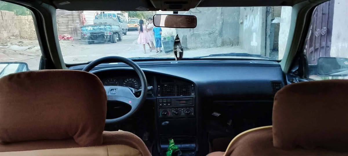 السلام عليكم بيجوروى موديل 9رقم قادسيه سنويه ساقطه بل19 تحويل مباشر تبريد شغال محرك جديد اكسل جديد باتري كوري جديد حداديه حلوه داخلها حلو كير ثاني يفلت مماثر السعر 15عنواني مستعجل على فلوس اقصاد مابيع واني بخدمتكم وبيها مجال عنواني بغداد ***********واتساب فقط
