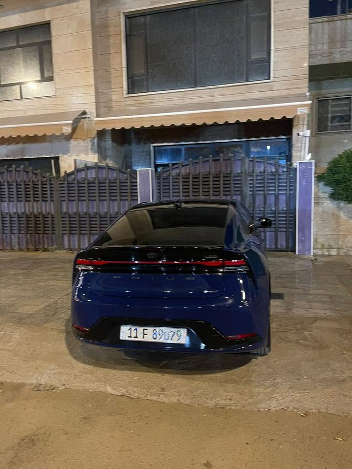سلام عليكم Toyota بريوس 2024 فول لمتد محرك 2000 مع هايبرد عزم قوي جدا مواصفاتها كشن السائق كهرباء خزن ميموري تدفئة تبريد كشنات مرأة وسطية شاشة خمس كاميرات مع إمكانية تنظيف الكاميرات الخلفية بال زراق سماعات ماركه شحن وايرللس تايرات تو سايز حجم 19 لا ات زنون لد خلفي امامي بانوراما فول تحكم ستيرن مانع انزلاق اوتو  Hold أربعة أنظمة قيادة جنطة كهرباء تبريد بلادي ثلج تحديد مسار مانع تصادم خلفي امامي جانبي حساسات 360 قيادة ذاتية Auto Park يعني تطبق روحها والكثير من المواصفات للبيع أو المراوس حادثها جوانب والرقم الشاصي في الصور مكانها اليرموك 

***********
