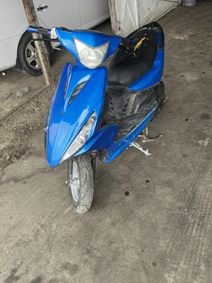 ماكس مضلع بلاد بلاد ابيع او اراوس دراجه مكفوله من كلشي  عداد سرعه بانزين كله شغله مكينه ٤٩ كفاله عامه نقصه بس جوزه صباحيه وباتري  مكاني بغداد البياع مراوس  شعندك نزل ***********
