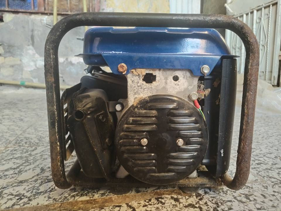 سلام عليكم مولد سعر 40 الف و بيها مجال 4 امبير لو 3 ما متأكد منها المولد متروكة جانت تشتغل و ضميته و هسة بعد ماعرف تشتغل لا رقمي *********** عمارة, ميسان
