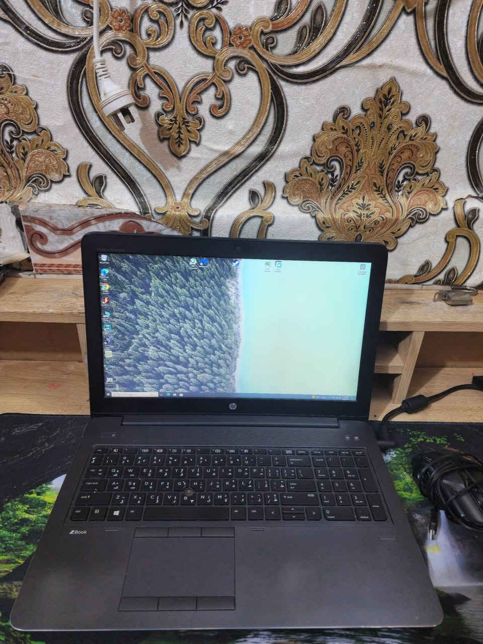 🔥 لابتوب قوي للبيع – HP ZBook 15 G3 🔥
لابتوب احترافي مناسب للدراسة، التصميم، المونتاج، وحتى الألعاب الخفيفة.

💻 المواصفات:
• المعالج: Intel Core i7-6820HQ بسرعة 2.7GHz
• الرام: 16GB DDR4
• كرت الشاشة: NVIDIA Quadro M1200 4GB
• التخزين: SSD 256GB + HDD 500GB
• الشاشة: 15.6 بوصة Full HD

⚡ جهاز سريع جداً ومناسب لبرامج التصميم والهندسة مثل AutoCAD وPremiere.

💰 السعر: 450$

📍 المكان: العراق
📲 واتساب: 7751965357

⚡ الجهاز نظيف وجاهز للاستخدام.


**إذا كنت صاحب هذا الإعلان وتريد حذفه لأي سبب، رجاءا أرسل رسالة إلى الدعم الفني**