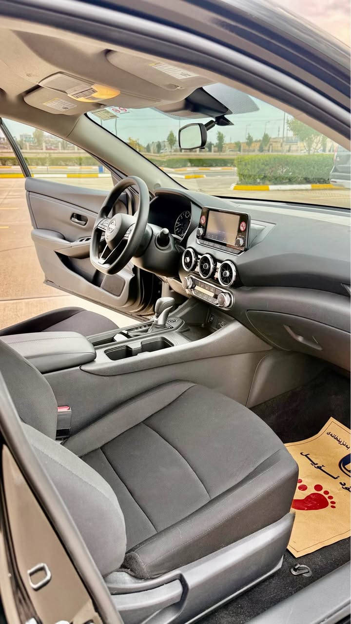 نيسان سينترا ٢٠٢٥ .اسود . مواصفات شاشة. رادارات بصمه اوتو ستارت اوتو هولد گيج نصف الكتروني كاميرا حساس خلفي امامي ،ماشيه ٦ الف سياره بس فقط واحد جاملغ خلفي صبغ بدون دواخل بدون ايرباك .. السياره كلش كلش نظيفه …. 139$  .. *********** أربيل, العراق
