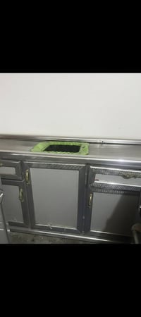 كاونتر • نظيف • استعمال بسيط