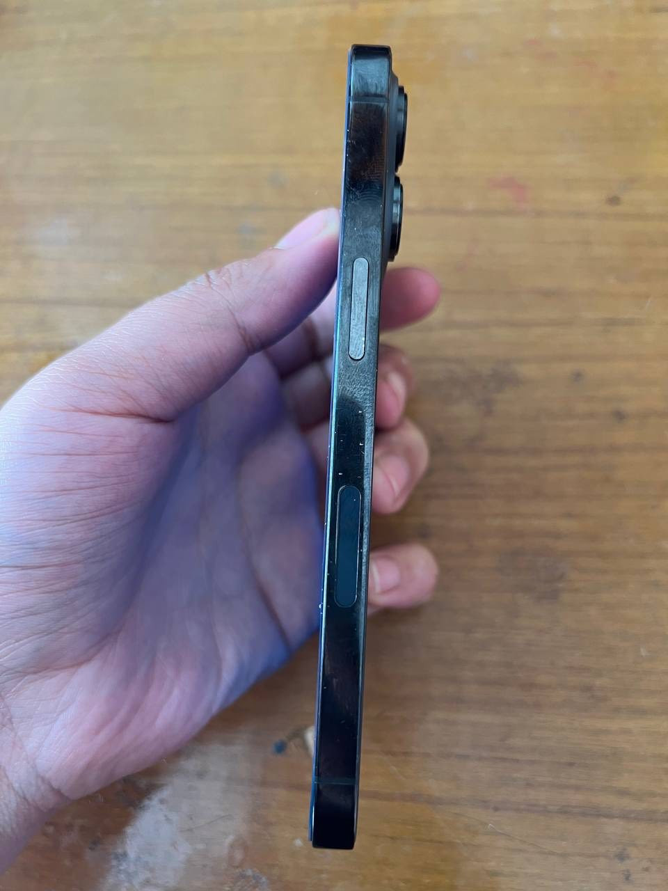 آيفون ١٣ برو ذاكره 256 بطاريه 86
مامفتوح وكع مني وصار بالشاشه سواد قليل وكلشي مابيه شغال أمريكي السعر ٣٧٥ وبيه مجال بسيط
مكان بغداد ***********
