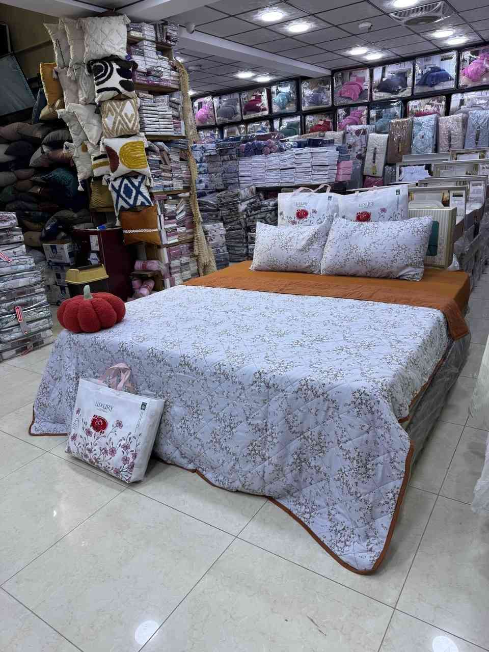 جمالها مُحال, وحُسنها خيال..

برونقها تحدثت الأجيال, عن روعةٍ فاقت ما قيل 

بالأمثال..

جديد مفروشات ام عبدالله❤️
غطوه ملحف🔥 نفرين قماش قطني بارد وجهين مشجر وساده مع شرشف لاستيك و 2 وجوه مخاد👑
السعر (18)الف✅
الغطوه 240*220
شرشف لاستيك 180*200+25 ارتفاع 
وجوه مخاد 50*75 عدد 2
متوفر توصيل بغداد 5 🚕🚕

للحجز والاستفسار مراسلة الصفحه


**إذا كنت صاحب هذا الإعلان وتريد حذفه لأي سبب، رجاءا أرسل رسالة إلى الدعم الفني**