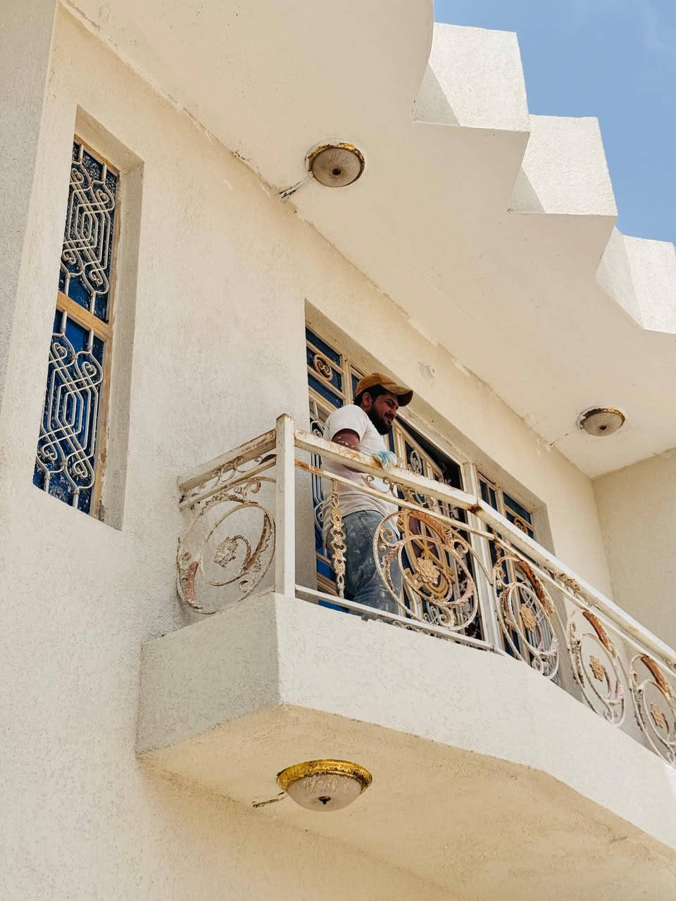 السلام عليكم  سجاد من هندسه الاصباغ   صبغ الجدران الحترافية في ميسان بلمسات فنية وجوده ابداعيه لتواصل ولاستفسار عن خدماتنا يرجا لاتصال علئ الرقم ***********
