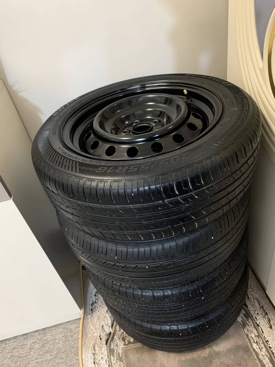 سلام عليكم شباب للبيع ويل كورلا 16 اصلي مع تخم تاير اخو جديد السعر 225 مكاني بغداد قرب مرور تاجيات 
***********
