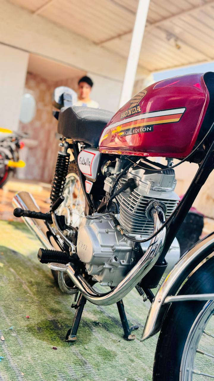 دراجه للبيع تعميره جديده مكينه اصلي الدراجه كلكك قضاء الفجر سعر 400 وبيه مجال ***********
