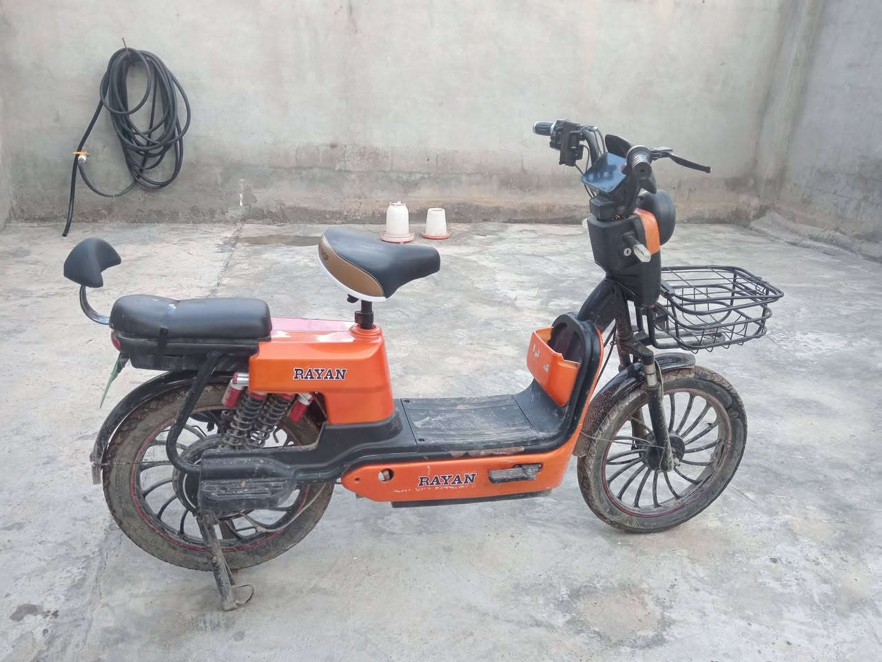 للبيع دراجه شحن خمس بطاريات 16 امبير اي عطل ما بي سعر 265 وبي مجال مكاني موصل


**إذا كنت صاحب هذا الإعلان وتريد حذفه لأي سبب، رجاءا أرسل رسالة إلى الدعم الفني**