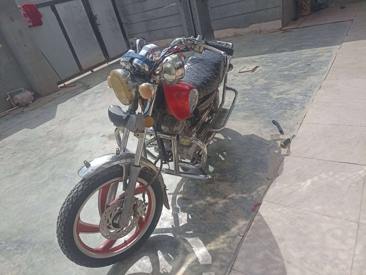 سلام عليكم ورحمه دراجه للبيع 2018الدراجه نضيفه لوك وياله،  لوك فقط بيه صرف بدايه كهربائيات كامله دسكات جدد لايتات بومه درع الدراجه كامله اعيد أو اكرر بيه بدايه صرف عنوان حويجه داخل السعر 375ببه مجال


**إذا كنت صاحب هذا الإعلان وتريد حذفه لأي سبب، رجاءا أرسل رسالة إلى الدعم الفني**