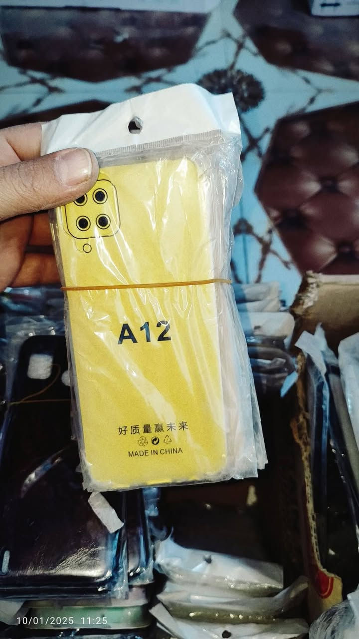 السلام عليكم ..
شلعة كفرات عدد ٦٨٥ كفر منوع + لواصق عدد ٩٨٠ لاصق منوع ... 
🔥 الكفر ب ٢٥٠ دينار 
🔥 اللاصق ب ٥٠ دينار 
متوفر توصيل لجميع المحافظات ..
للتواصل *********** واتساب
