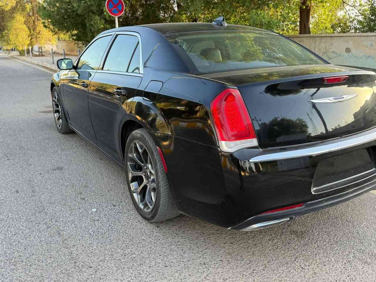 اوباما 2017 مرقم ميسان بإسمي
الضرر طخة بلجاملغ الخلفي
وفتح الجاملغ الامامي بدون تبديل 
السعر 215 ورقه بيها مجال بسيط
العنوان ميسان 
*********** مهندس حيدر
