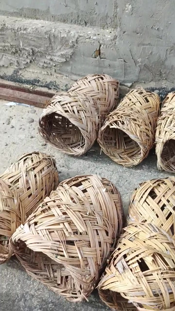 متاح وكافات العدد 28 وكافه وحلات العدد 13 وسلات مال خانه العدد 9 وبرج كامل هوه وقطاراته مال لمي وبيه بوابه مال زواجل سكف ماله بابه خشب قطعه وحده لواجهيه م150 ونص ب150 ونص ولنزال ماله 1 متر مكاني كوت ليريدهن مناسبات خاص متواجد او اتصال ‏‪***********‬‏

