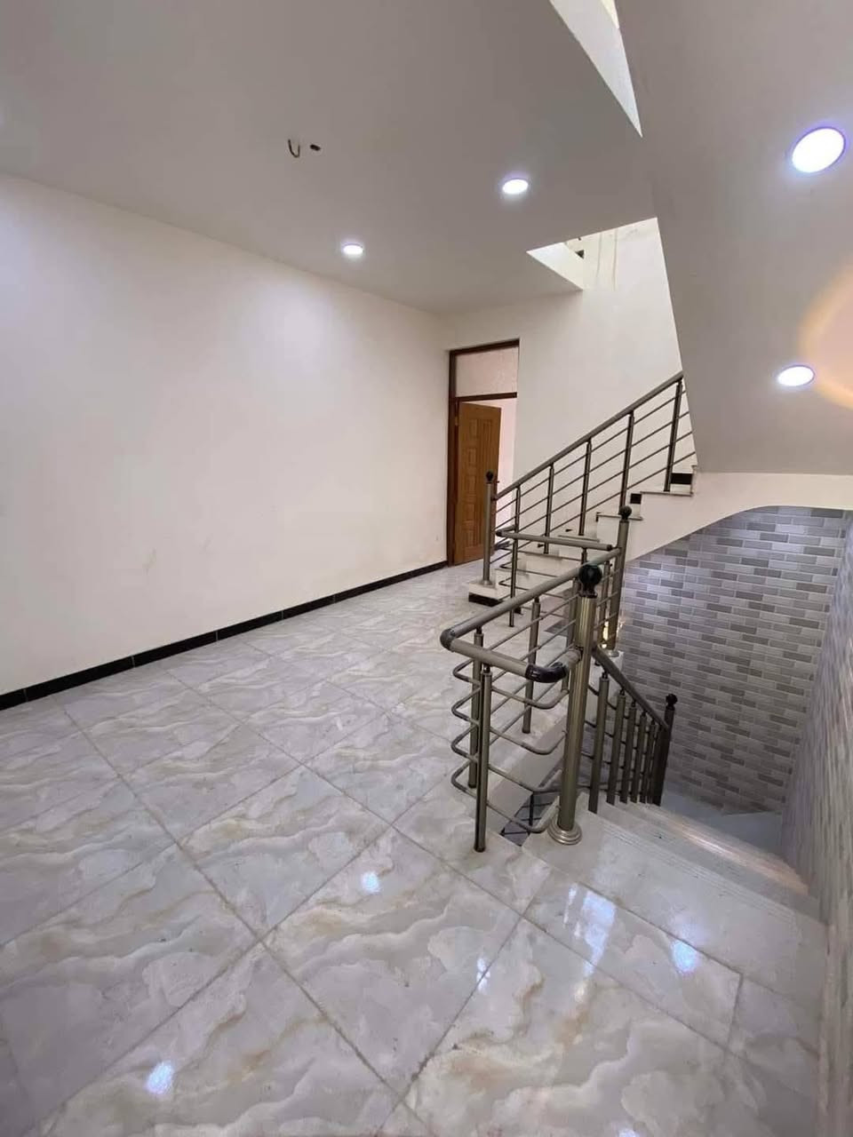 بـيتك ويـانه حـلو ومـميز
أحدث تصميم وتنسيق ديكورات متخصصين في تنفيذ أعمال الديكورات الداخلية والخارجية وتنفيذ أعمال الصبغ داخل وخارج المنزل  .. معلمين محترفين ذو كفاءة عالية وخبرات طويلة نعمل على توفير خدمات ممتازه لأضافه جمال وأشراق على منازلكم
بأنسب الأسعار …

👇👨🏻‍🎨👇🏠👇🏩👇
1)تنفيذ اعمال صبغ الواجهيات 
2) تنفيذ اعمال صبغ المنازل من الداخل 
3)تنفيذ اعمال صبغ بوب وشبابيك
4)افضل انواع الأصباغ 
جوتن+مرجان+ناشنل+kp
حسب طلب الزبون
بأسعار تنافسيه جدا
للأستفسار مراسله الصفحه او الأتصال على الرقم ادناه 
***********
