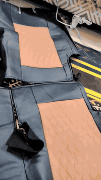 تلبيس كشنات
لون اسود بقمر الدين 
جلد ثخين درجة اولى 
لسيارة جيب لاريدو  خمس مقاعد 
بكل ملحقاتها 
جديدة غير مستخدمة 
السعر 60الف
***********
ابو الخصيب
