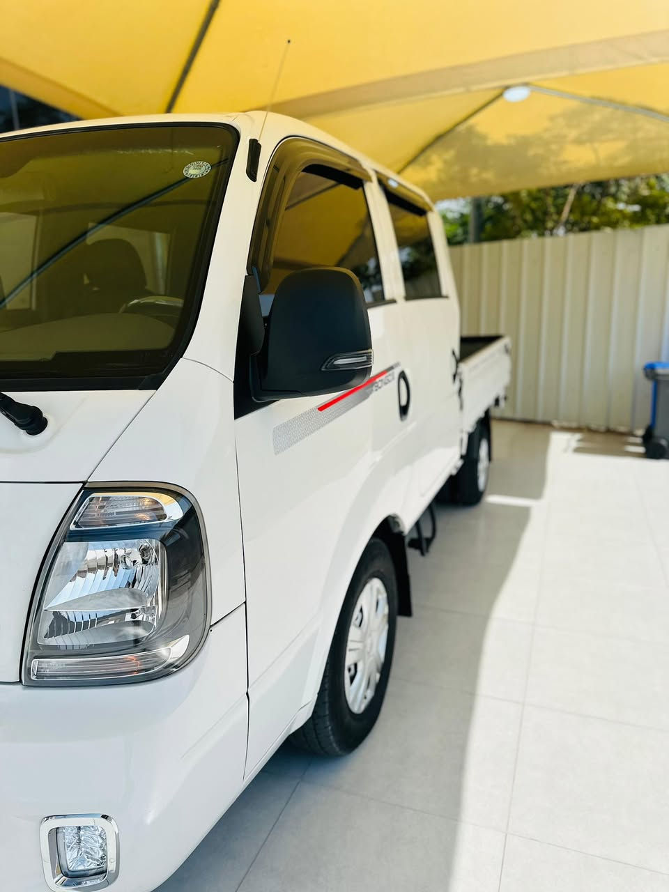 السلام عليكم كيا 3000مسكر 2022السياره واد كوري
موصفات كير اوتماتيك ادبلو السيارة مكفوله كفاله عامه 
من ضربه وصبق وتعديل وبارد يعني وكاله 
محرك وكير واكسل كفاله
سنويه وهزه ورقم كلهم جديدات
رقم اربيل مكان السياره اربيل الستفسار عل رقم 

***********

***********
