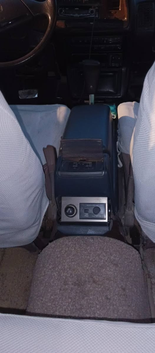 هارتوب مديل 90 كصيف السياره مكفوله من الضربه والنقل والكص رقم بصره مرحله 27 مكينه ثنين ونص ديلكو تبريد شغال بيه بدايه بكن اول تشغيله حداده جديده غرفته جديده سنتر لك شغال بجم كامل سيدان السعر 40 مجال قليل او مراوس حسب القناعه مكاني بصره ***********
