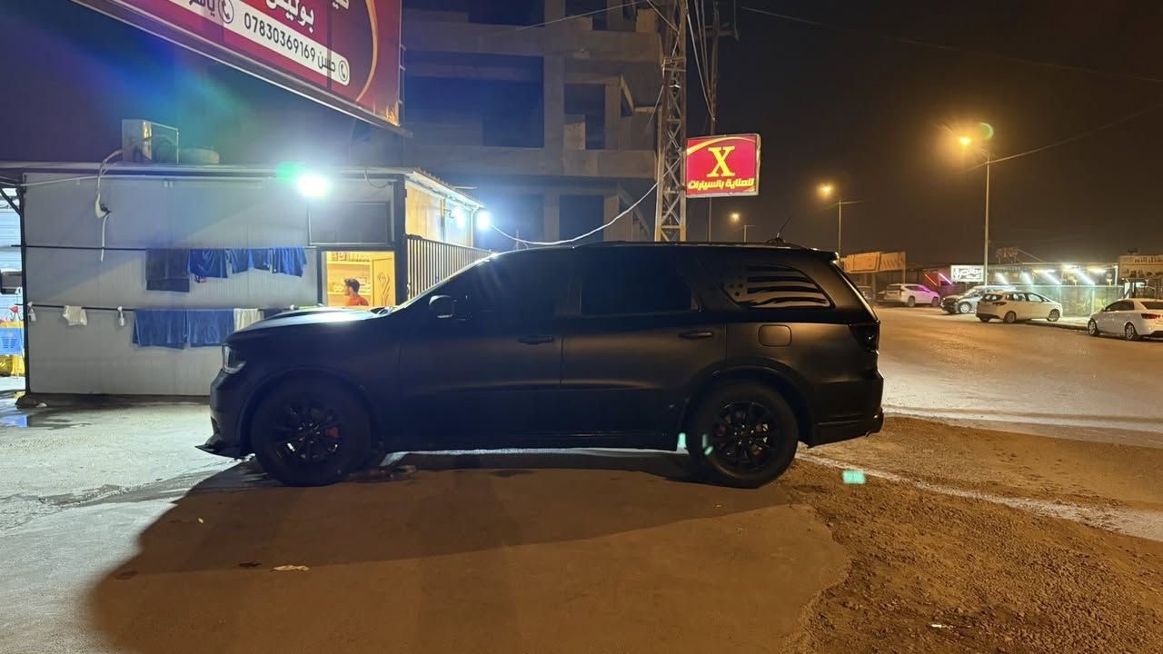 دوج دورنكو 2014 لمتد لون اسود غير محدد 
للبيع او المراوس ب ( رام )
بيها صبغ 4 قطع جاملغات 2 وباب الراكب والبنيد 
البنيد SRT فتحه وحده عاليه سعره 500$ 
مواصغات:-
1تغليف طافي سعره 900$
2-مري قلاب عند الرجوع
3-شفتات بالستيرن
4-كامره دوارة 
5-سستم صوت 850w بالابواب الامامية
6-نظام Eco و Sport 
7- حساسات خلفيه
8-جنطه كهربائيه 
9- مراة كهربائية مضلله الوسطى والسائق عند التعرض للضوء في الليل
10- كشن خزن ميموري
11-تدفئة كشنات + ستيرن
12-اشاير بالمرأة 
...
السياره ماشيه  133mi 
للاستفسار/ خاص 
وتساب/ ***********
