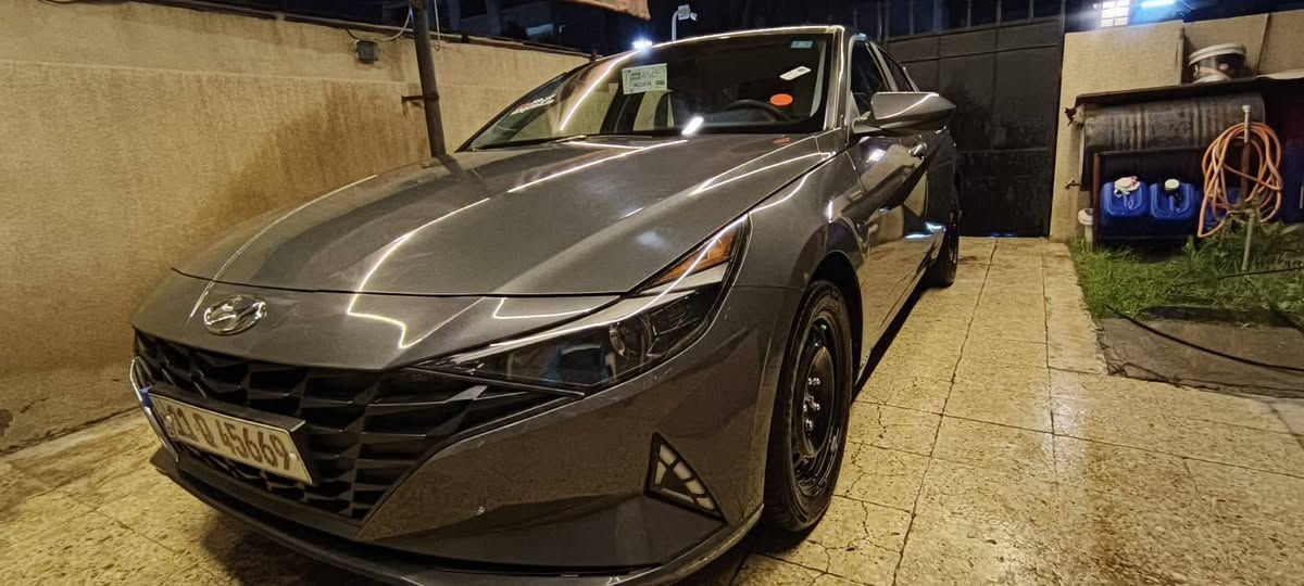 السلام عليكم النتراء هايبرد للبيع موديل 2023 ماشيه 25 حادثه تبديل بنيد بس ليبل واحد لون اسمنتي فول عدا فتحه وشاشه مو دجتل  دوشمه عام تخم تأير جديد مواصفات توقف ذاتي رادار امامي وخلفي سايد بريك بصمه تبريد بيانو بدون ايرباك استخدام شخصي مكان سياره بغداد الشعب شارع الأسواق مركزيه رقم الهاتف ***********
